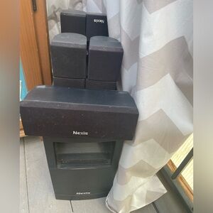 Nexis Black Speaker Set